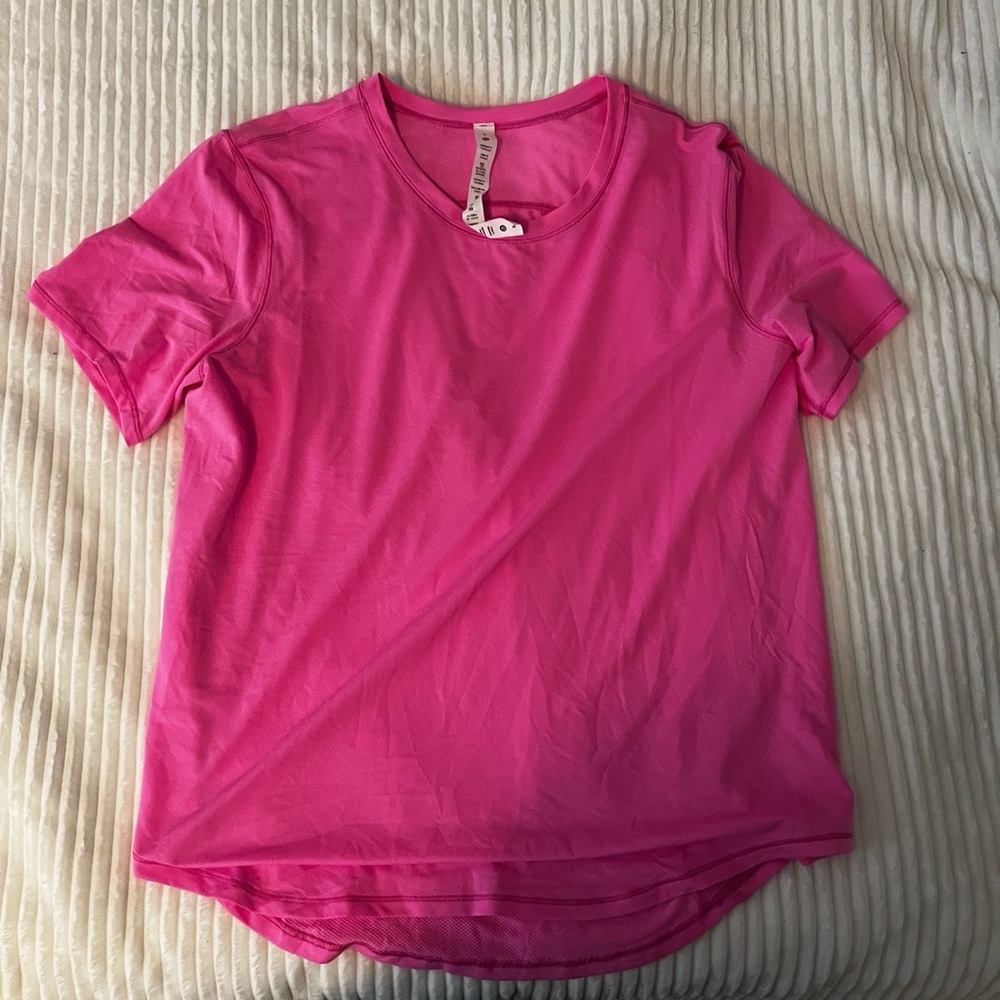 Lululemon tee